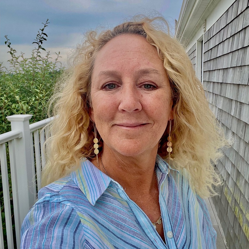 Meet your Posher, Suzanne
